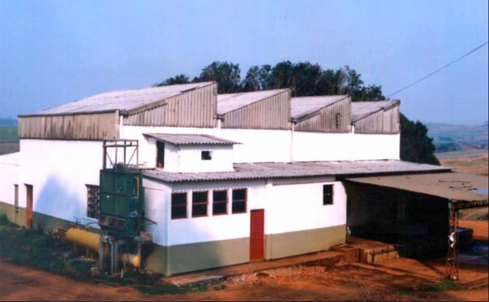 Neste ano, através de uma parceria com o Colégio Agrícola/ UFSM, foi possível a implementação de uma bacia leiteira na região. Nas décadas seguintes, houve uma expansão territorial que consolidou uma estrutura distribuída em oito municípios. Permanecendo em Iraí e agregando unidades em Caiçara, Palmitinho, Pinheirinho do Vale e Vicente Dutra.